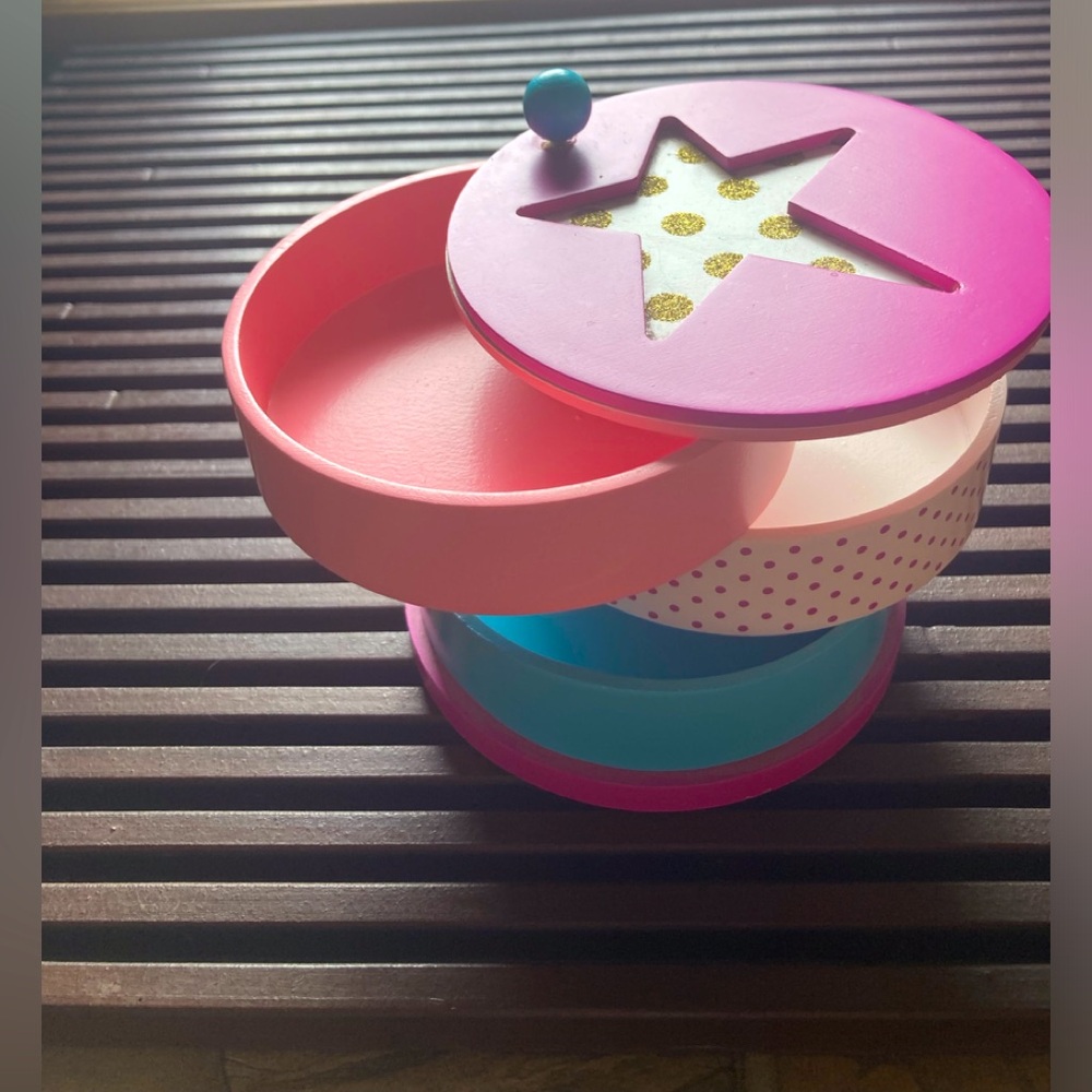 Round, Swivel, Wooden Storage Organizer, Dresser top
